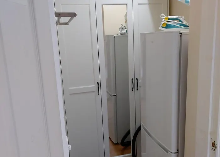 Lovely Studio-flat With Free Parking, Free Wifi.