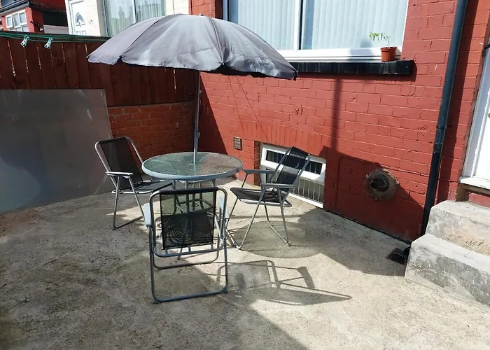 Apartment Lovely Studio-flat With Free Parking, Free Wifi. Leeds (West Yorkshire)